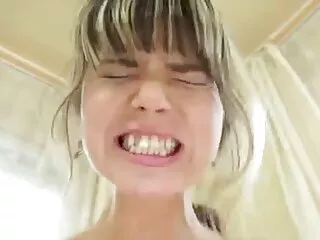 La dolce tortura di una donna dominante al film porno belle ragazze suo fidanzato