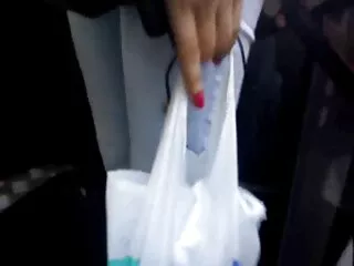 Procace Asiatico ragazza xxx bellissime catturati su il strada scopa per soldi
